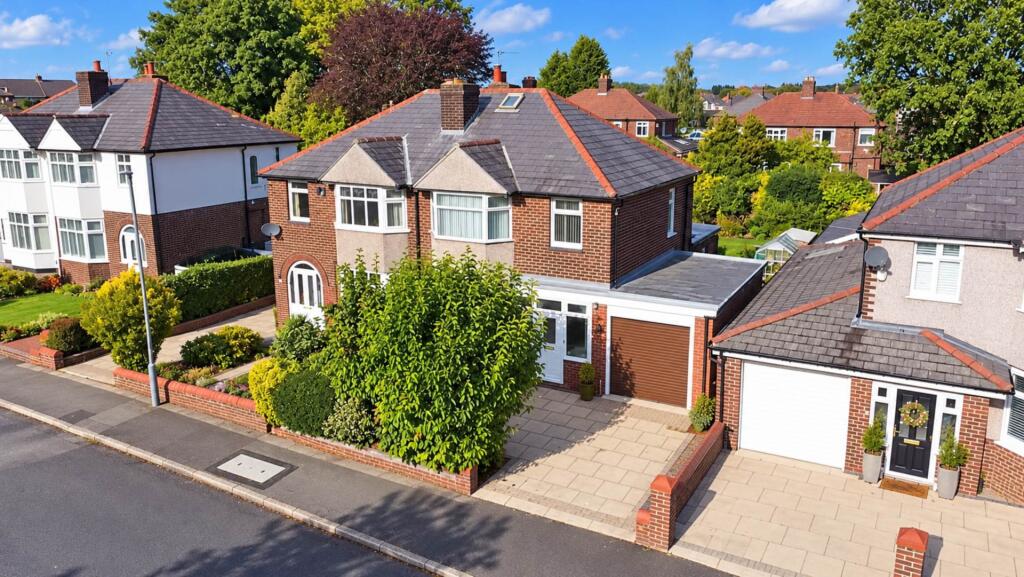 3-bed semi-detached on Crocketts Walk, Eccleston, £295,000