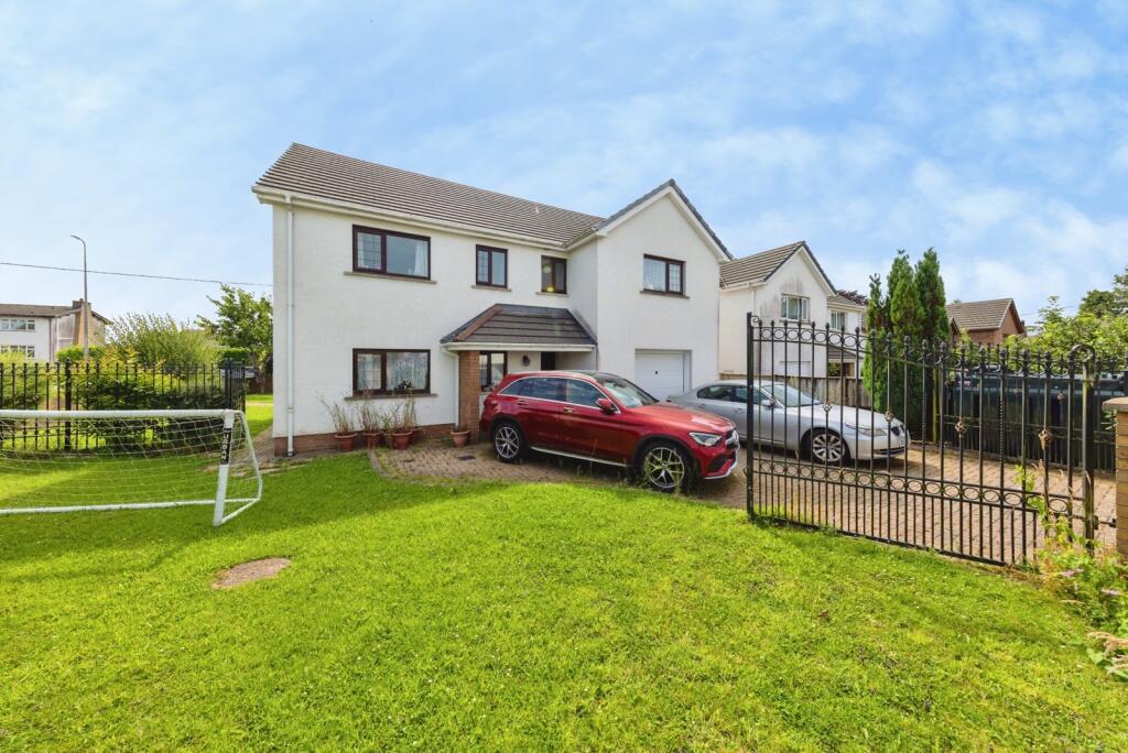 Main image of property: Maes Brynglas, Peniel, Carmarthen, Carmarthenshire, SA32