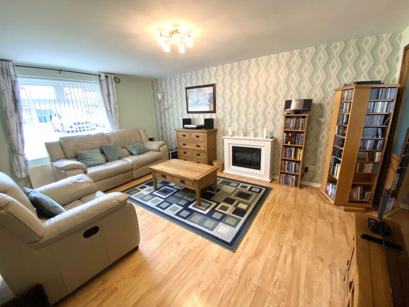 Warwick Gardens, Lindley Park, Nuneaton photo 2