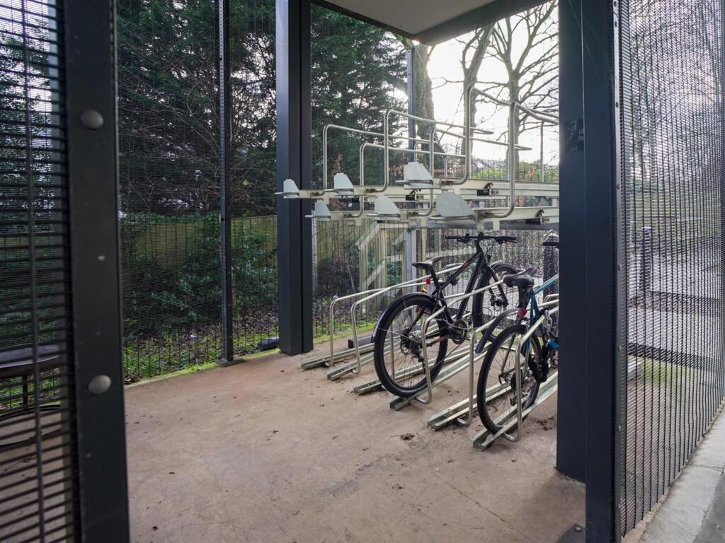 Additional image 14 of Birmingham | Student | September | B29