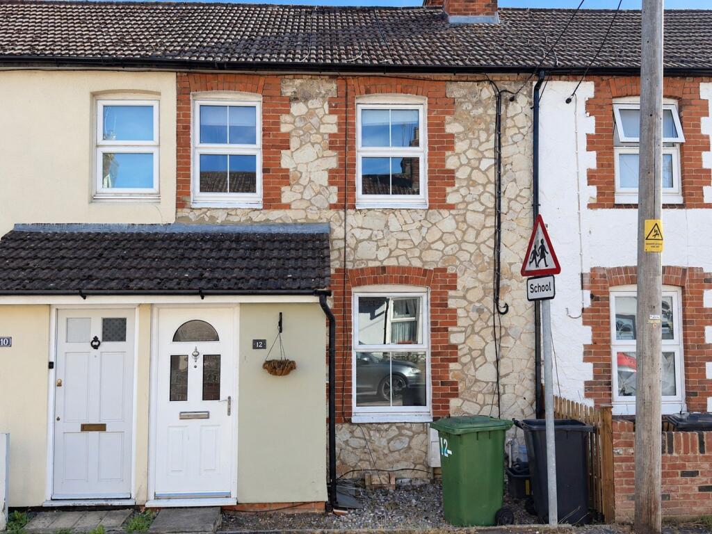 3-bed terraced on Victoria Road, Alton, Hampshire, £365,000
