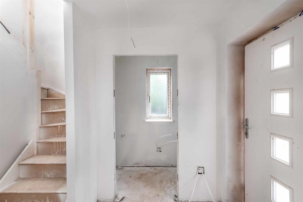 House in Rotherham, South Yorkshire - View 4
