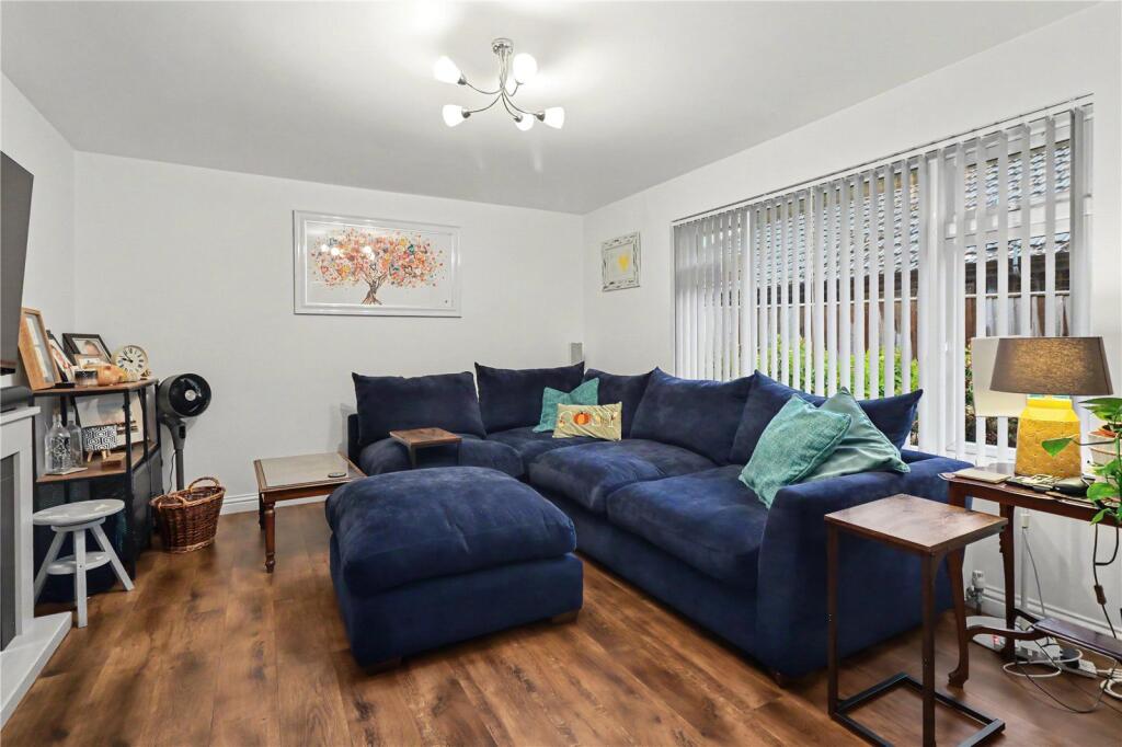 House in Burgess Hill, World's End - More
