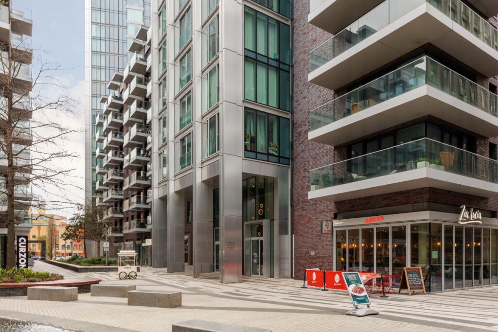 Main image of property: Flat 1502 Neroli House, 14 Piazza Walk, London, E1 8ZJ