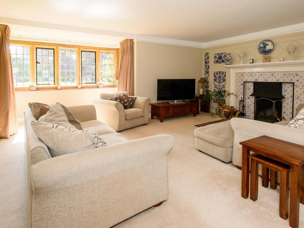 House in Charminster - View 3