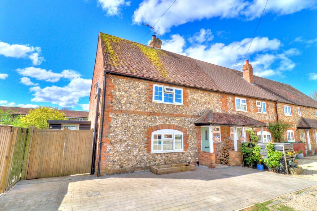 Main image of property: The Common, Stokenchurch, HP14