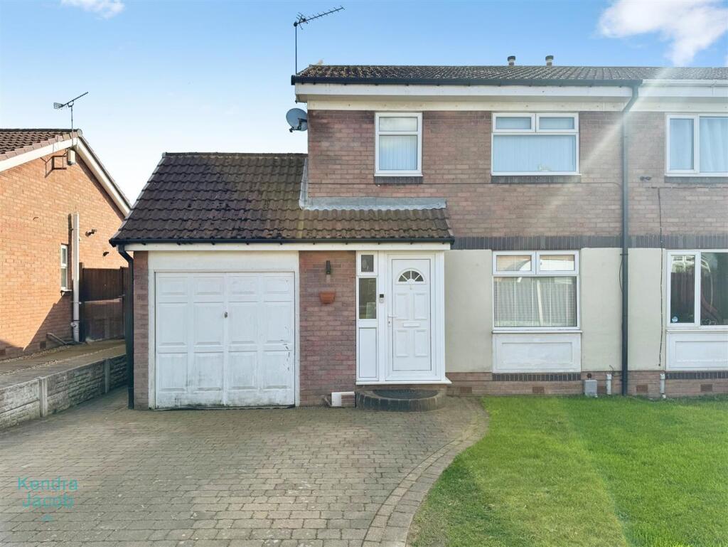 Main image of property: Hunters Park, Dinnington, Sheffield