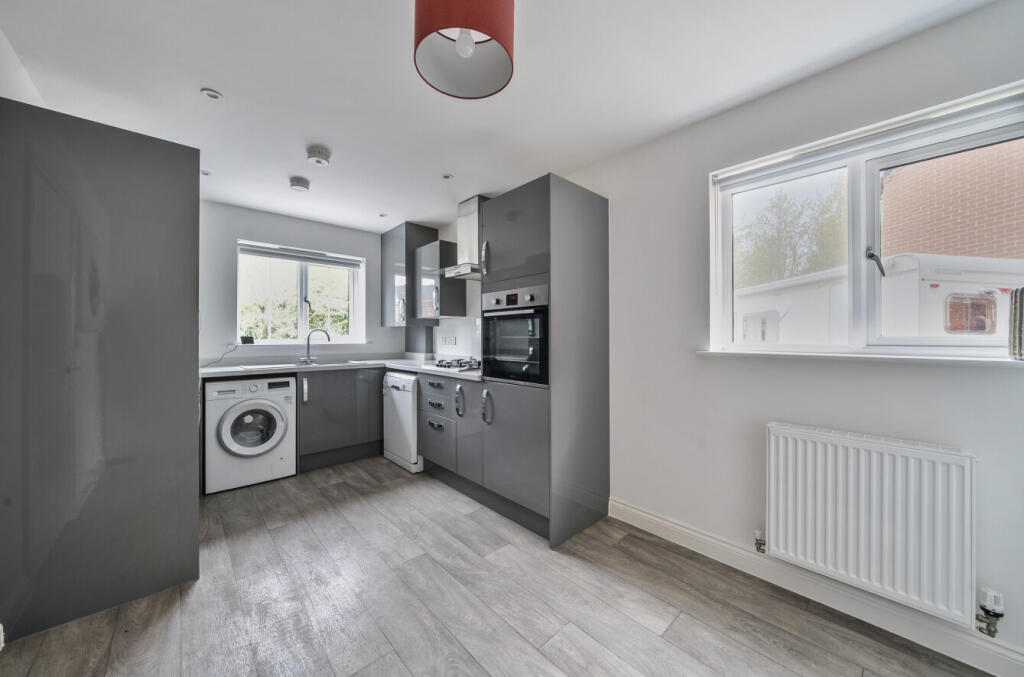 Mead Lane, Horton Heath, Eastleigh, Hampshire, SO50 photo 4