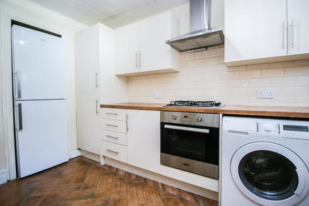 Additional image 3 of Moss House Close