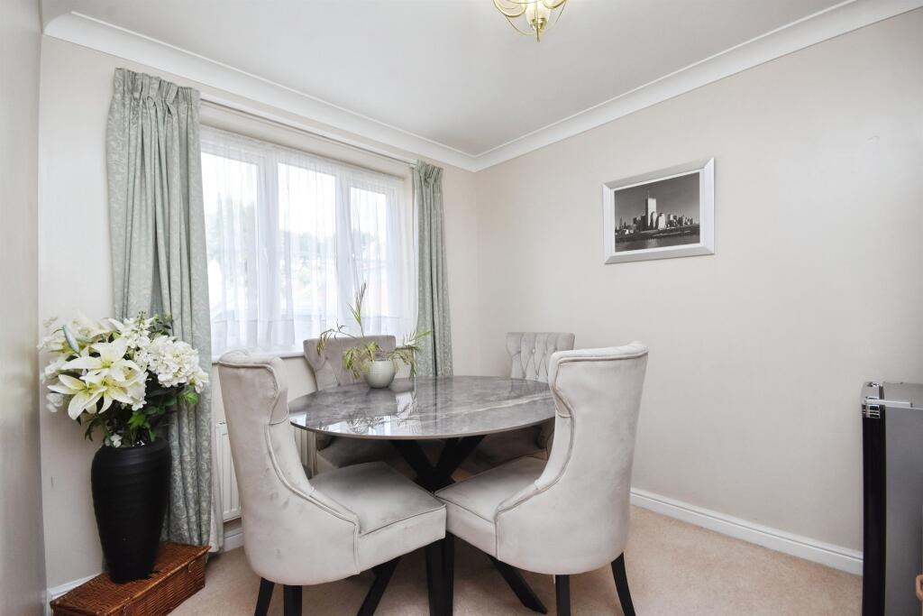 House in Braintree, Black Notley - View 4