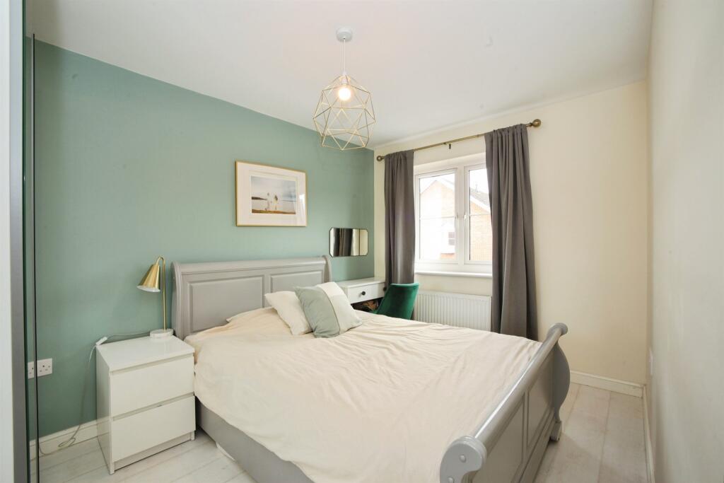 House in Cardiff, Llanharan - View 4