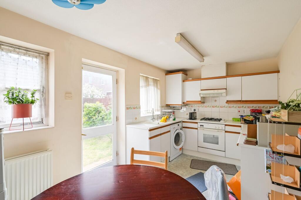 House in London - View 3