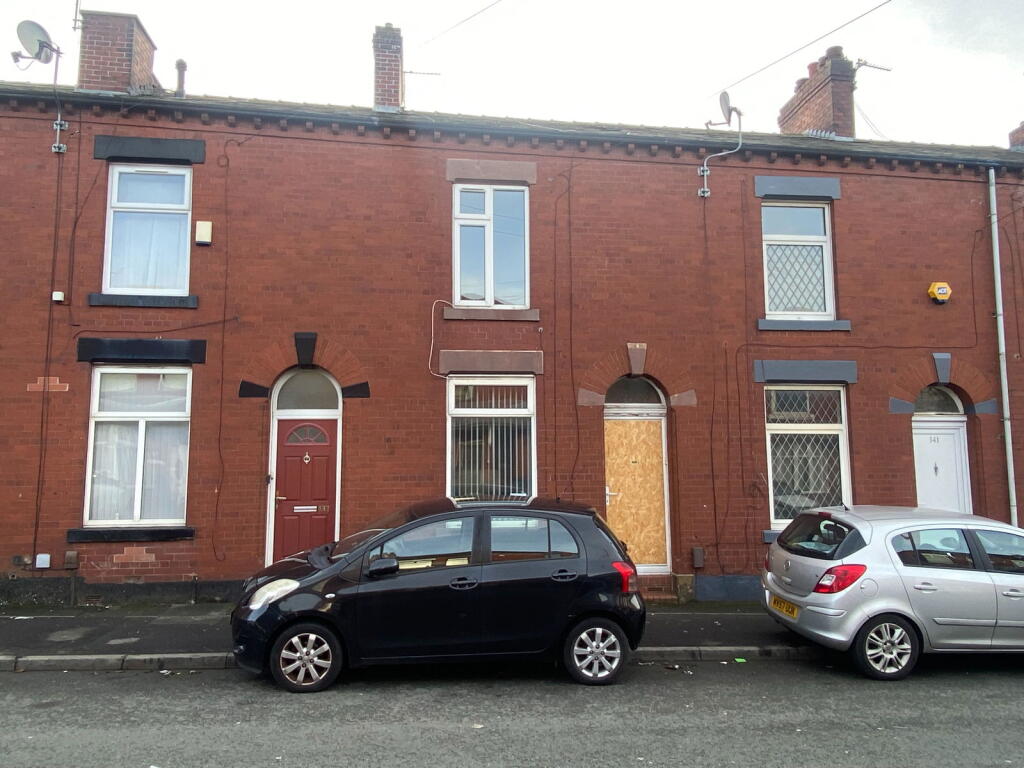 Main image of property: 139 Burnley Lane, Chadderton OL9 0ES