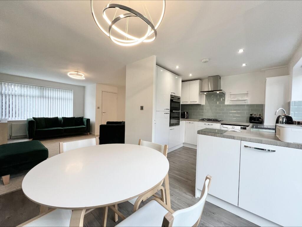Ribble Drive, Bury, Greater Manchester, BL9 photo 2