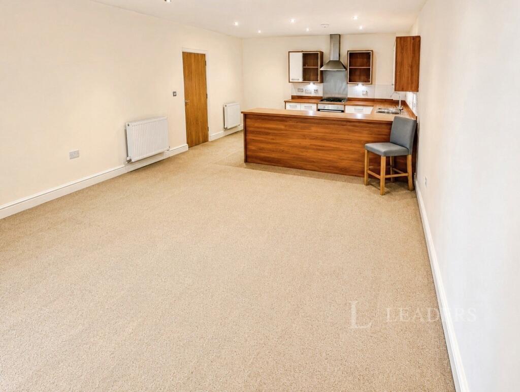 Priory Heights Court, Derby, Derbyshire photo 4
