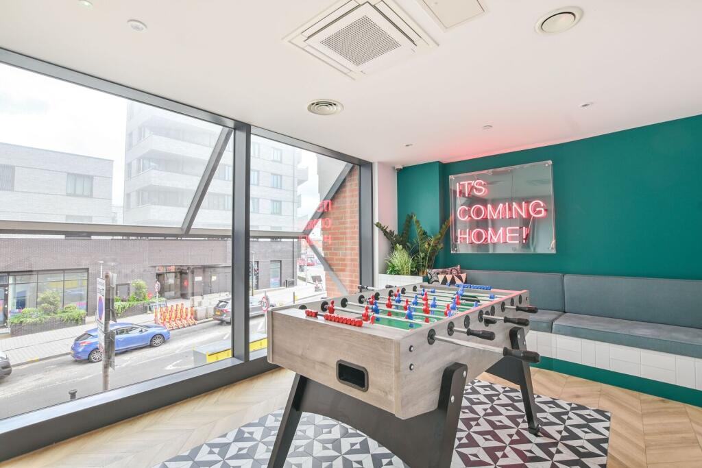Apartment in Harrow - View 5