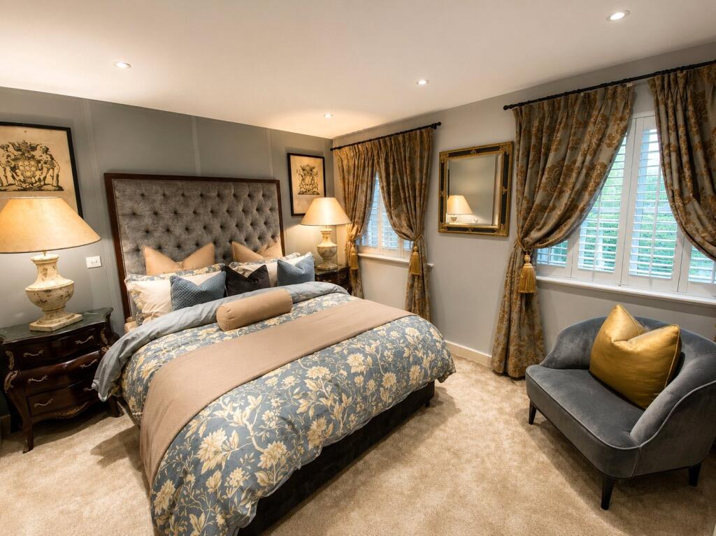 Apartment in Guildford - View 5