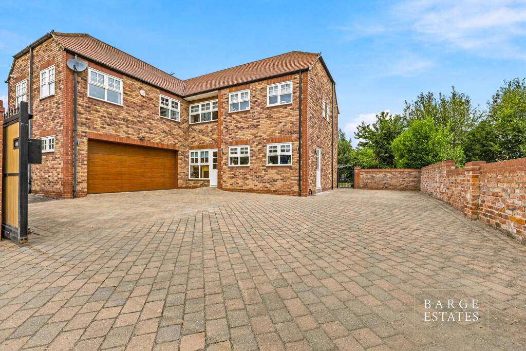Main image of property: Bridge House, Gainsborough Road, Bawtry, Doncaster