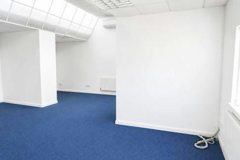Circle Line Office Interior 5.jpeg