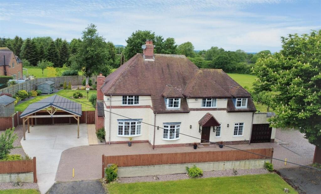 5-bed detached on Birmingham Road, Shenstone Wood End, Lichfield, £1,195,000