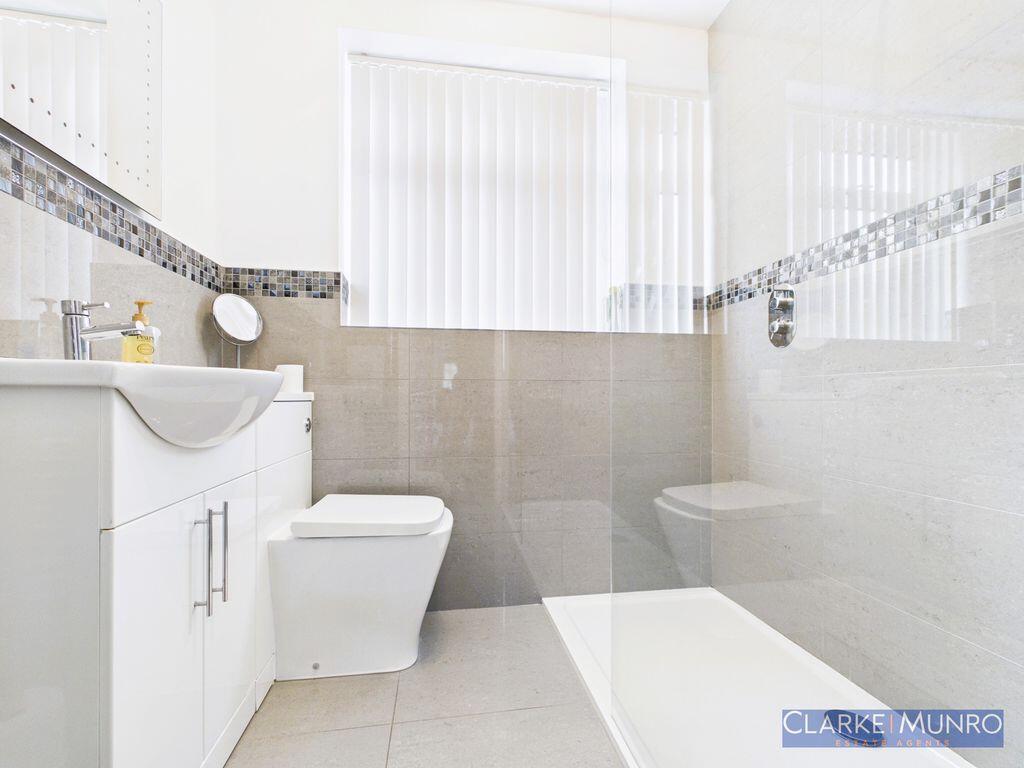 Carlton Avenue, Wolviston Court photo 4