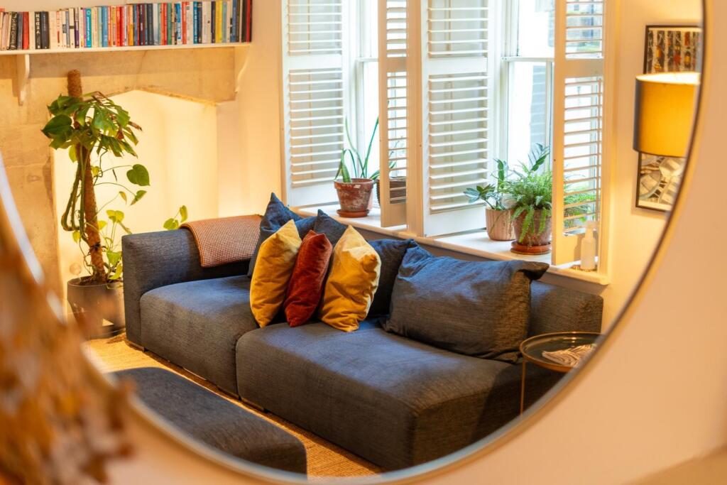 Apartment in Bath - View 3
