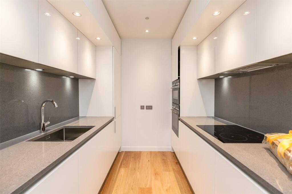 Apartment in Edinburgh - More