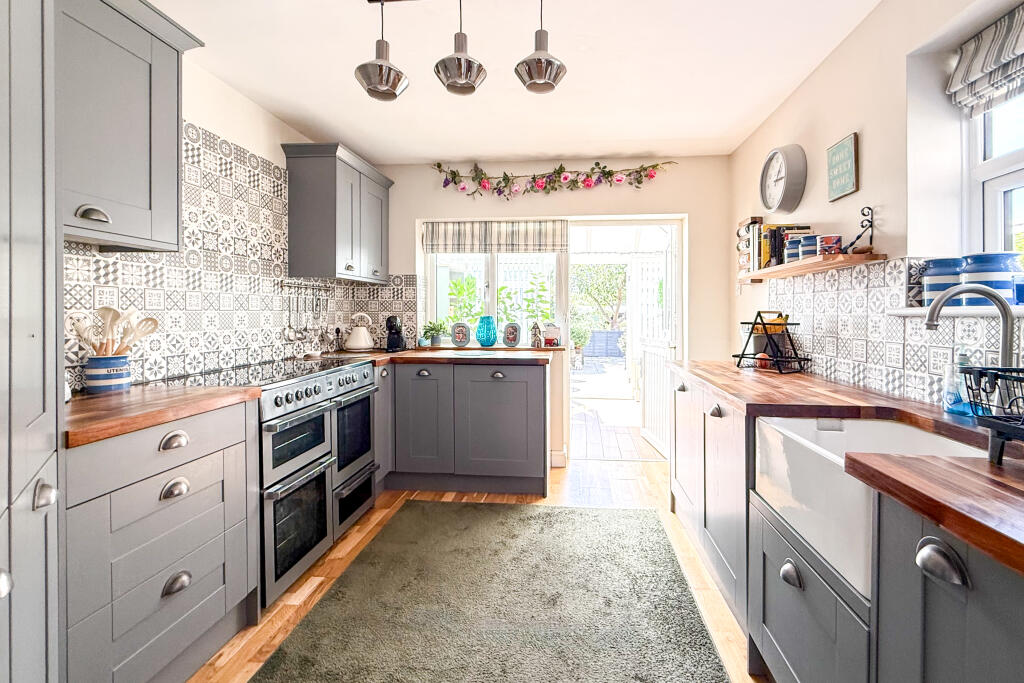 House in Wealden, Polegate - View 4