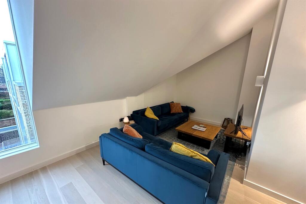 Apartment in Warrington - View 4