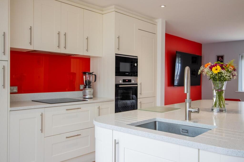 House in Wakefield - View 3