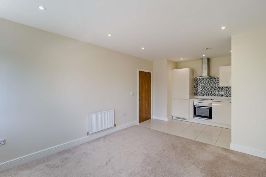 Apartment in Harrow - View 4
