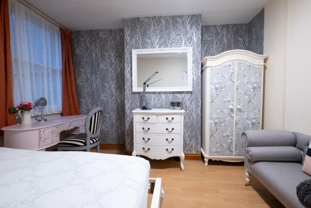 Main image of property: Cherry Hinton Road, Cambridge, Cambridgeshire, CB1