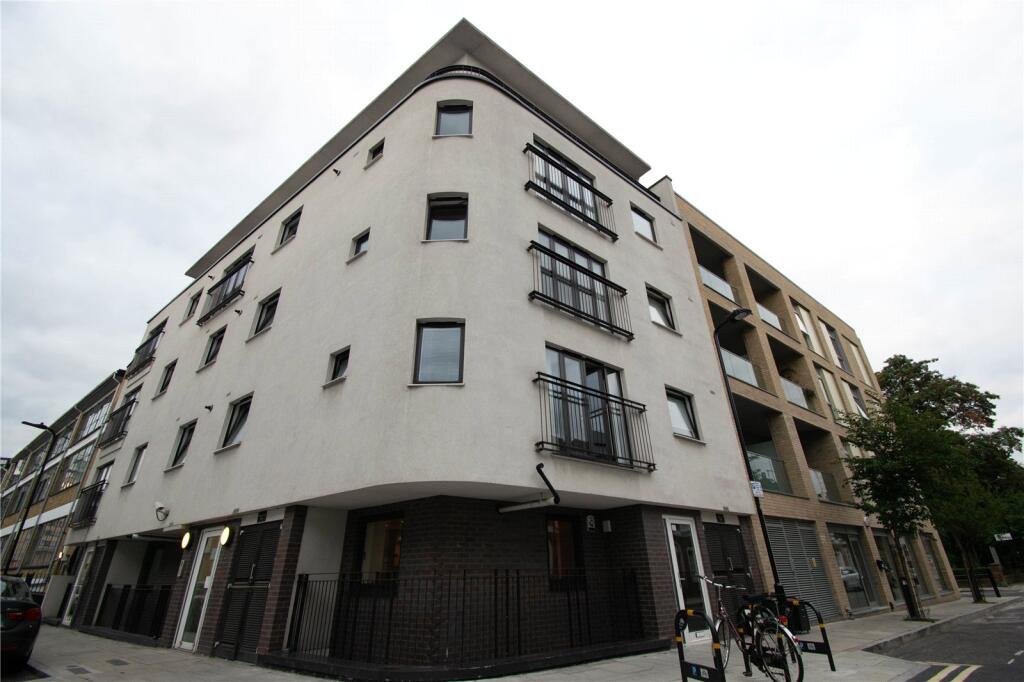 3 bedroom maisonette for rent