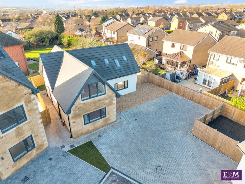 Southern Court, Burnley