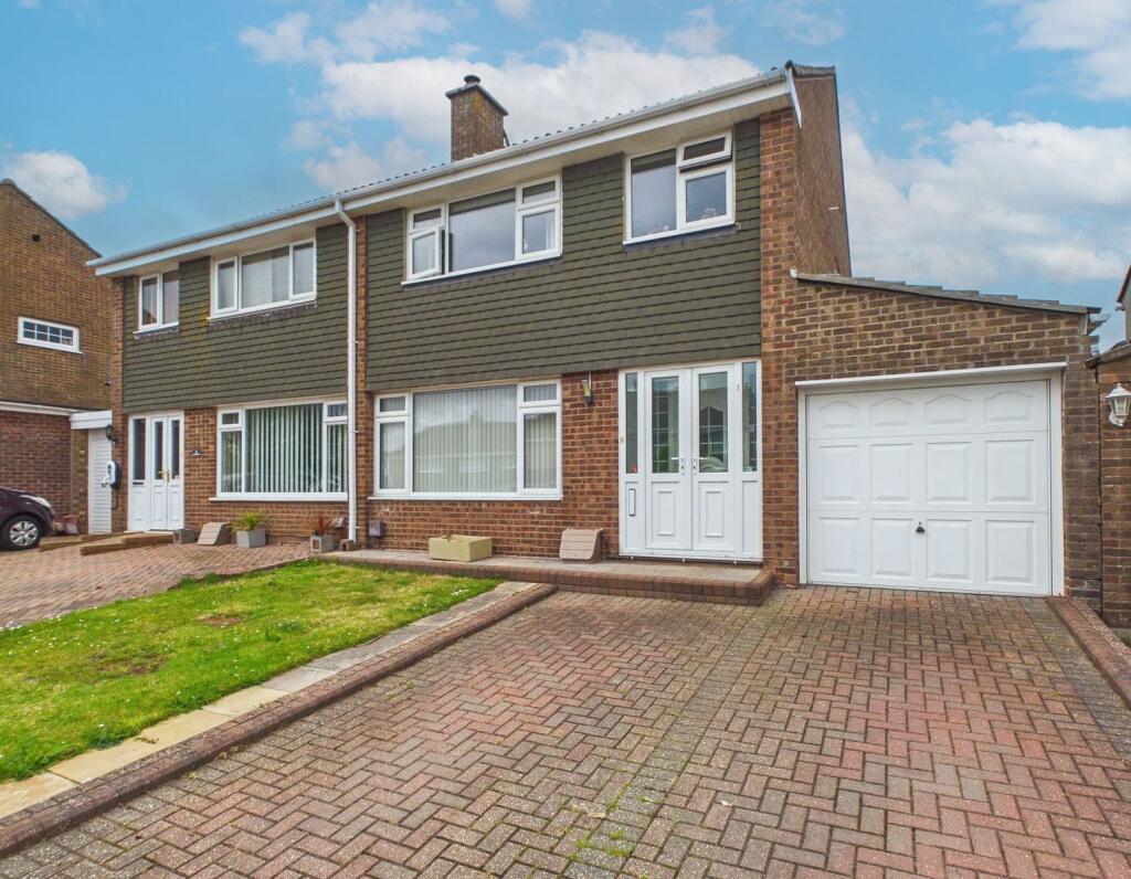 3-bed semi-detached on Lulworth Close, Roselands, Paignton, £300,000