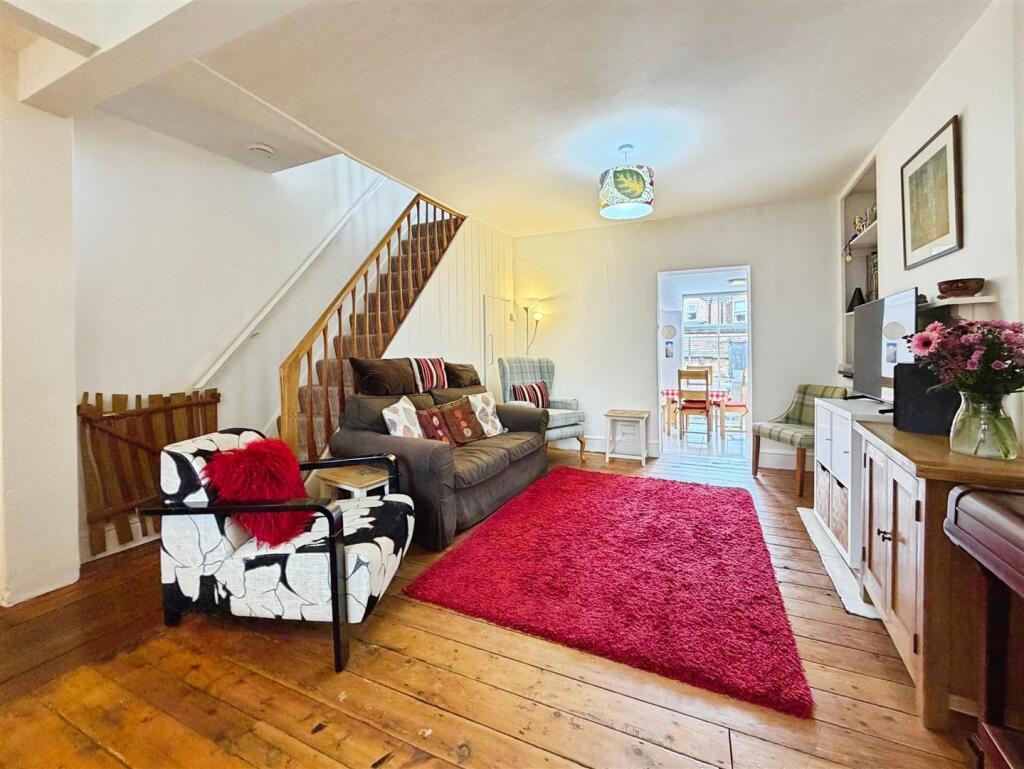 Clapham Terrace, Leamington Spa photo 4