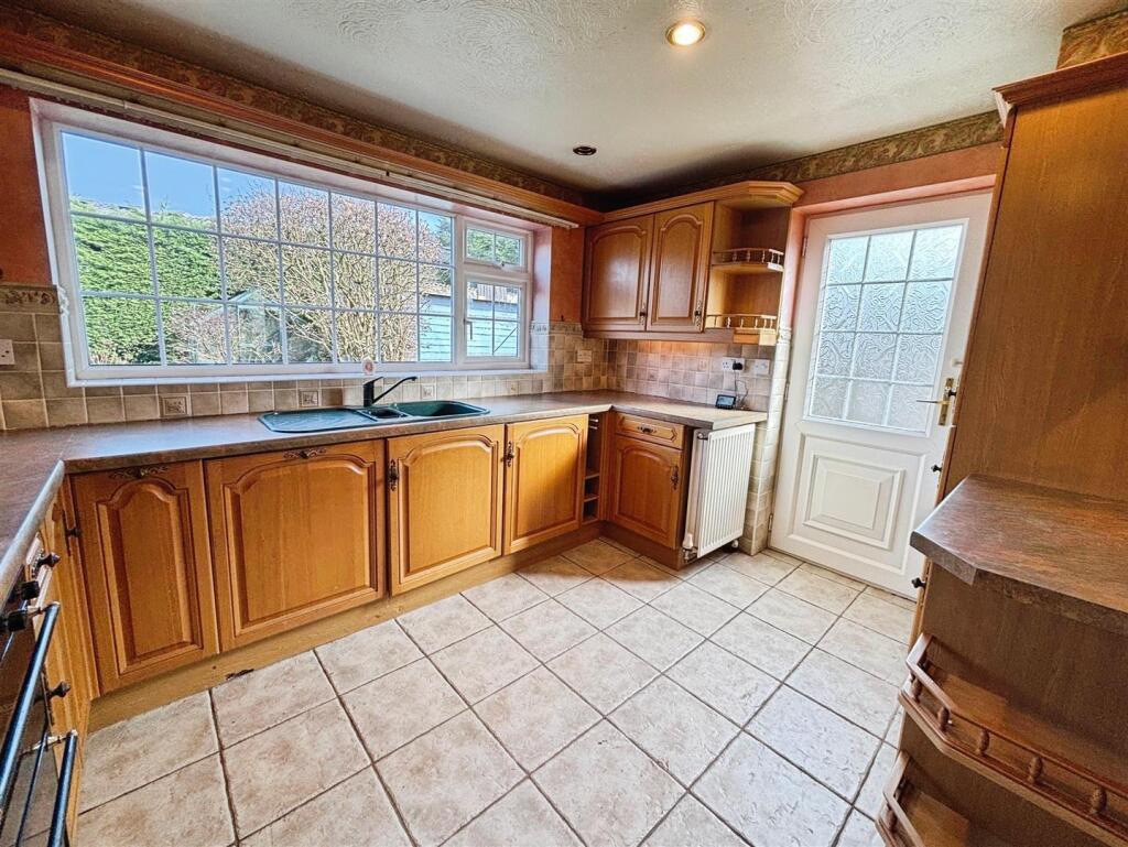 Additional image 7 of Brearcliffe Drive, Bradford, BD6 2LE