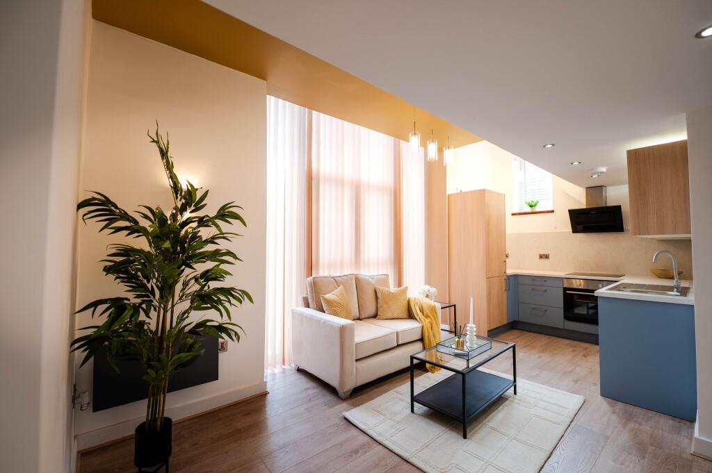 Main image of property: 2 Bed Duplex Flat, Crompton Street, Bury