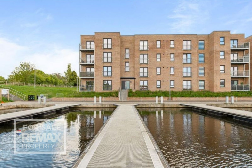 Main image of property: Canal View, Winchburgh, EH52 6FW