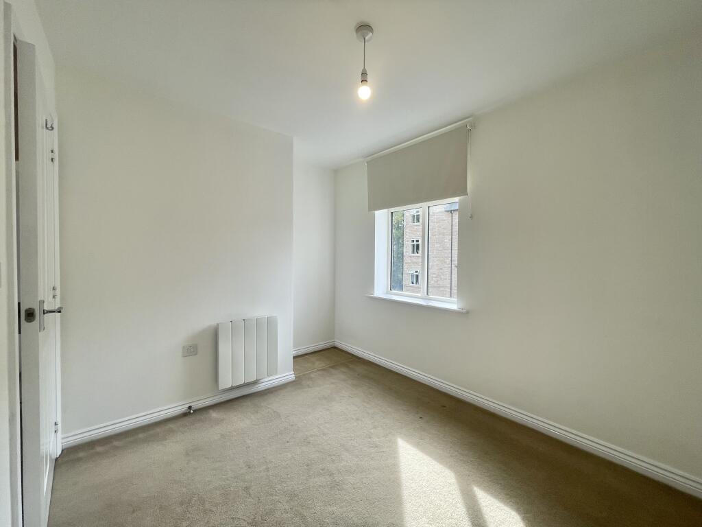 Apartment in Sheffield, South Yorkshire - View 5