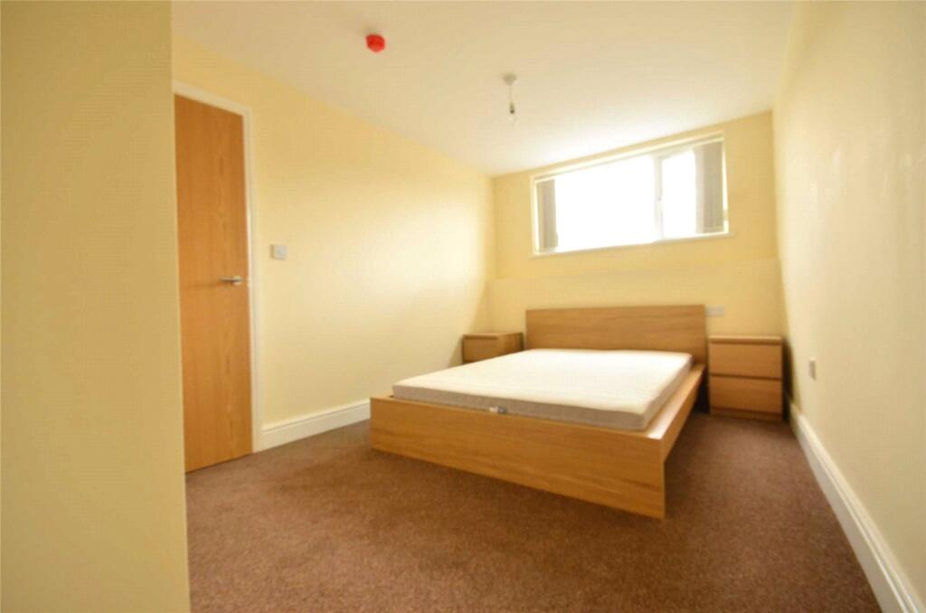 Apartment in Manchester, Greater Manchester - View 4