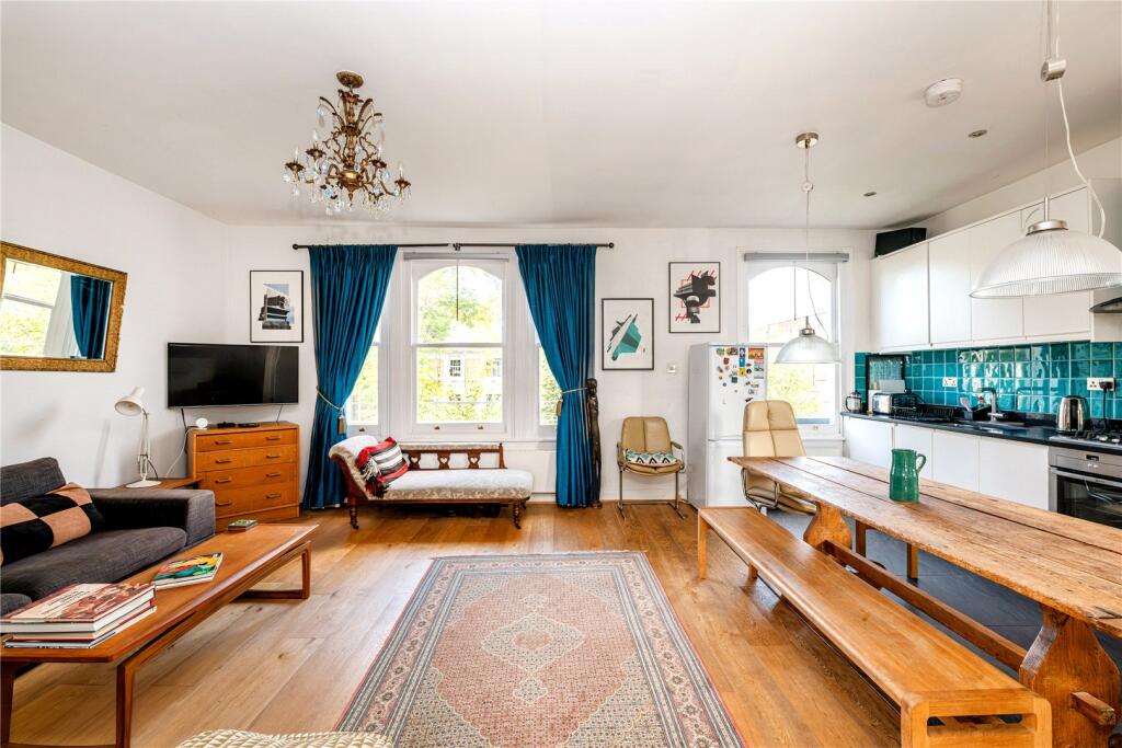 Apartment in London - More