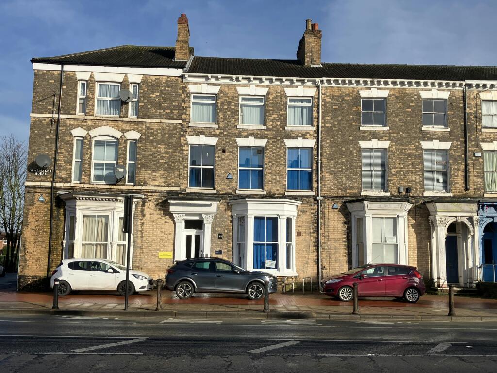 Main image of property: 82 Spring Bank, Hull, 82 Spring Bank, Hull, HU3 1AB