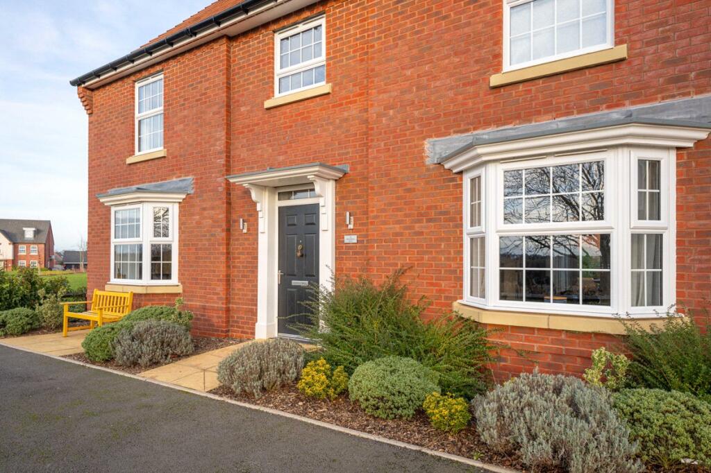 Woodhead Road, Warwick, Warwickshire, CV34 photo 4