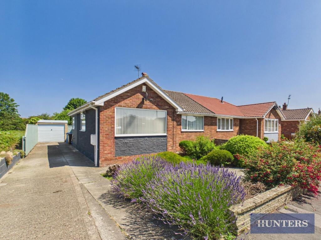 Main image of property: Cawthorne Crescent, Filey