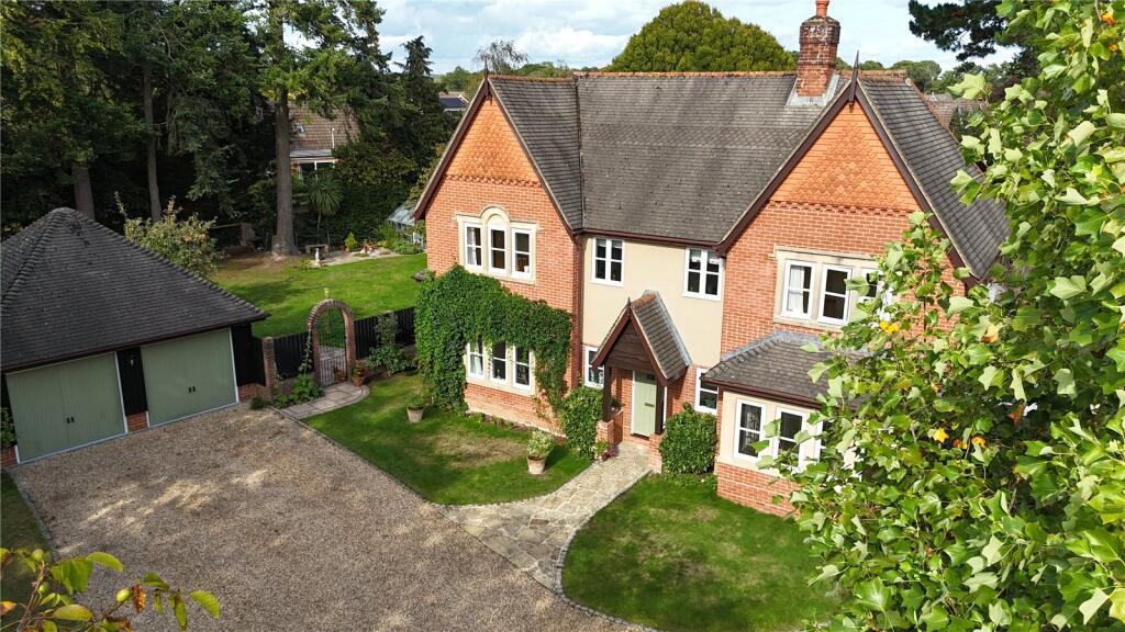 House in Southampton - View 2