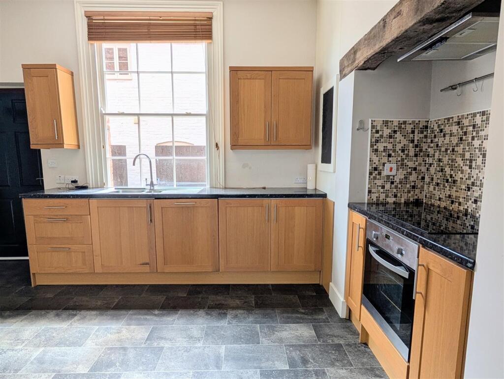 House in Shrewsbury - View 2