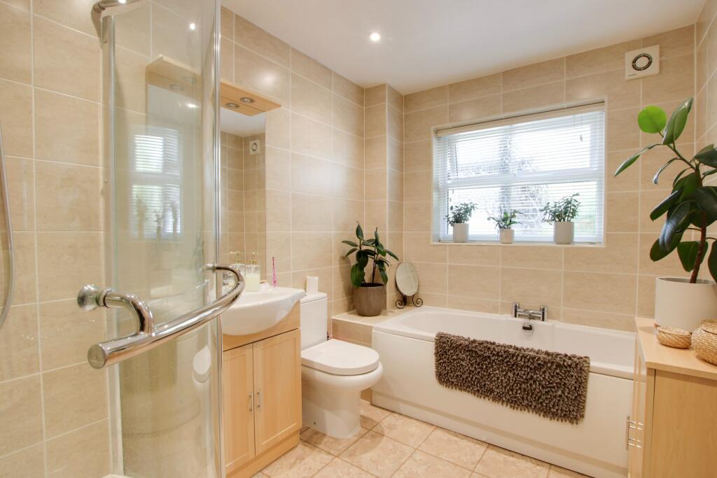 House in Portsmouth - View 5