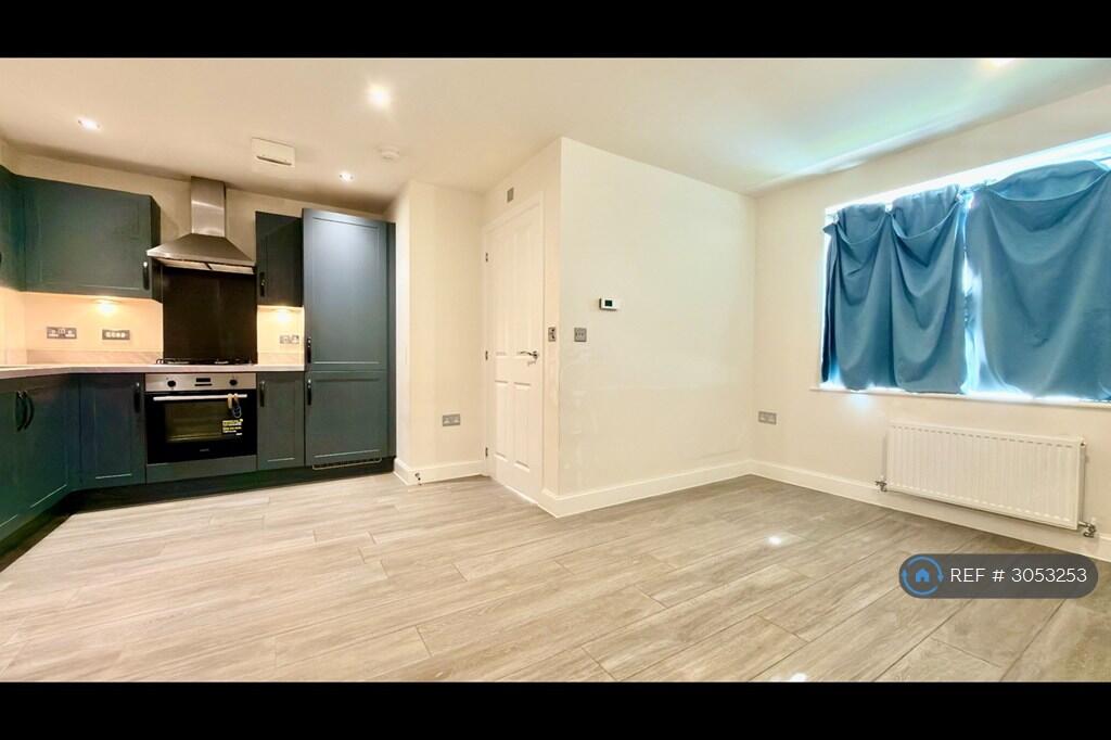 House in Mottram - More