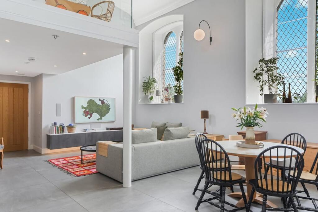 House in Blairlogie, Stirling - More